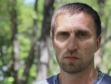 Occupying forces illegally searched the house and detained Crimean Tatar activist and journalist Rolan Osmanov