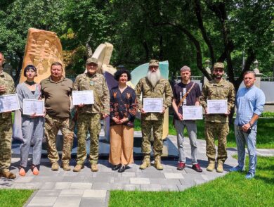 The Mission presented certificates of honor and gratitude to the Crimean military and artists on the occasion of the Constitution Day of Ukraine