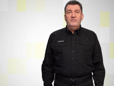 ”Цей опір буде тривати до тих пір, поки з української в тому числі з кримської землі не буде вигнаний останній російський покидьок”, — Олексій Данілов, Секретар Ради національної безпеки і оборони України. 
