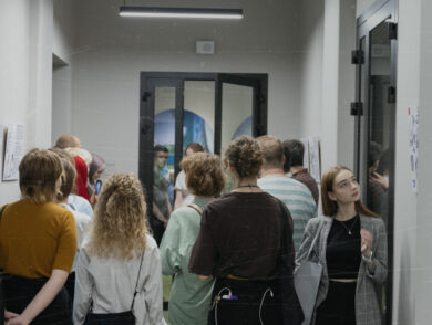 On June 5 and 7 at 18:00, there will be guided tours of the exhibition QIRIM İÇÜN / FOR CRIMEA