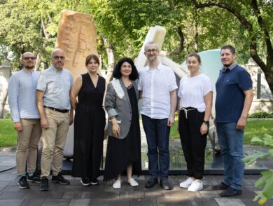 Temsilcilik ofisini Nariman Celâl ziyaret etti