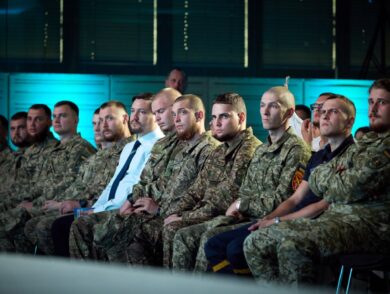 Президент України нагородив лікаря з Охматдиту, який родом з Криму, орденом за “За мужність”