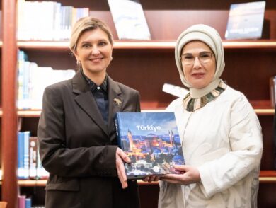 Olena Zelenska Discussed the Development of Ukrainian and Crimean Tatar Studies with the First Lady of Türkiye