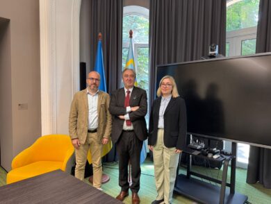 The Mission Hosted a Meeting with Italian Journalist and Politician Gianni Vernetti